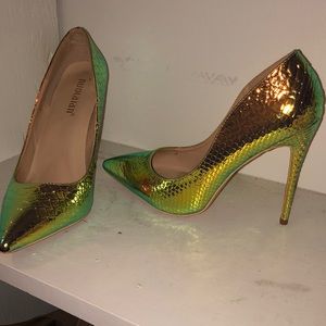 Metallic pumps